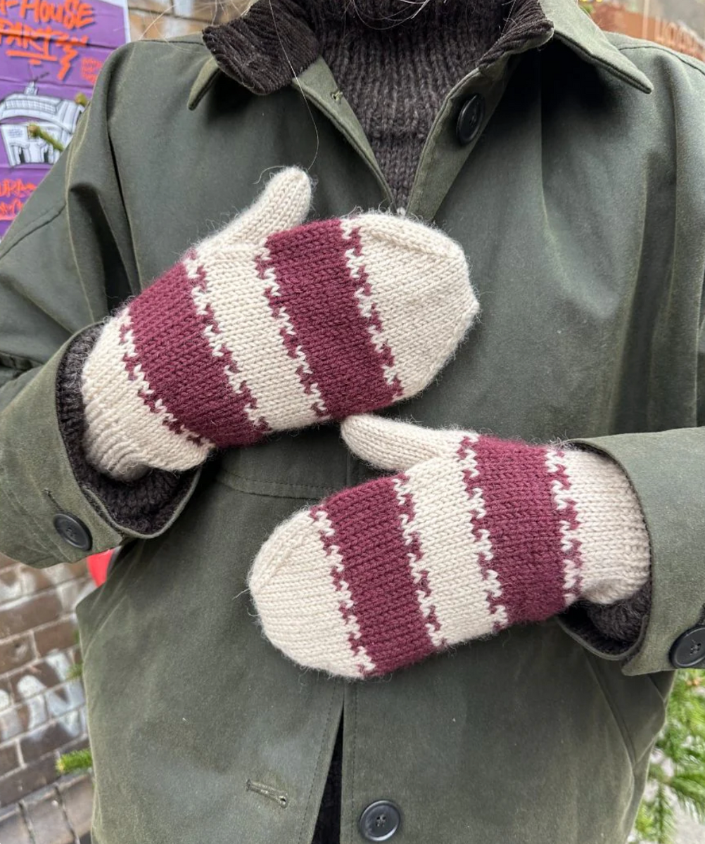 PetiteKnit Key Mittens Paper · Garntopia - Main Image