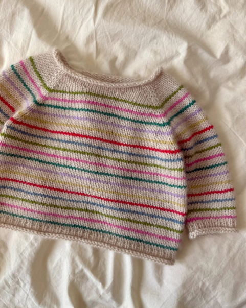 Frankie Sweater Baby - Papir - PetiteKnit - Garntopia