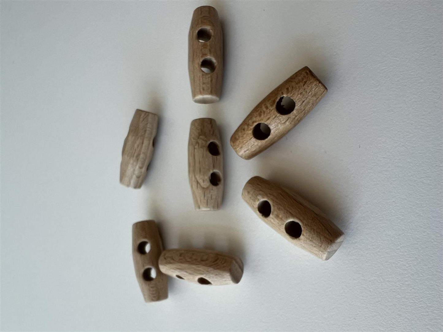 Duffelknapp, bøk - 30 mm - Ukjent - Garntopia