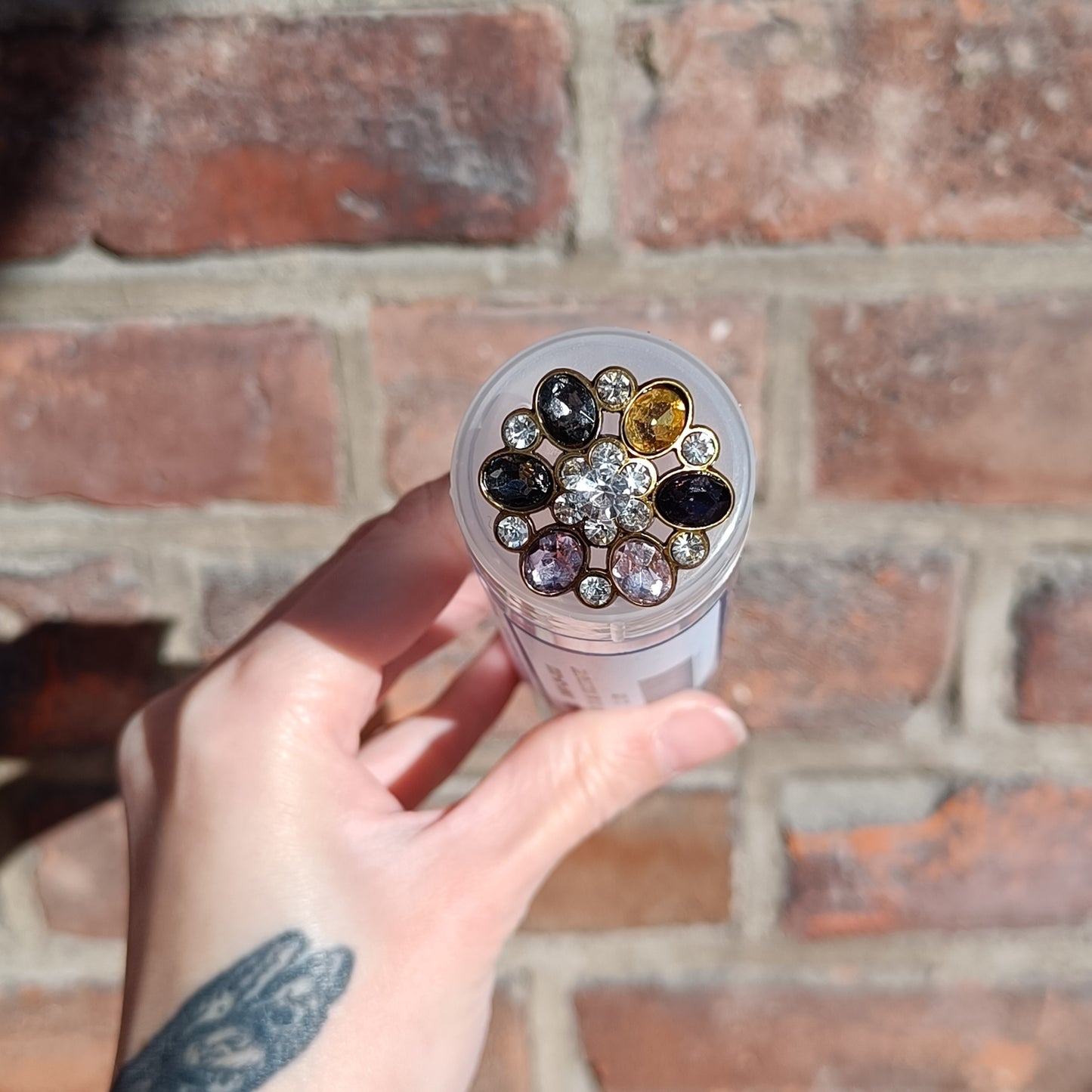 Blingknapp Multi - 28 mm - Villy Jensen - Garntopia