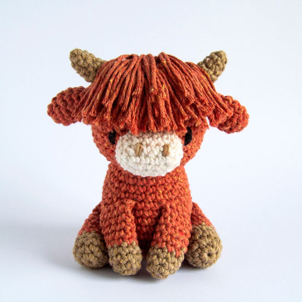 DIY Highland Cow Aidan Heklekit - Hoooked Yarn - Hoooked Yarn - Garntopia