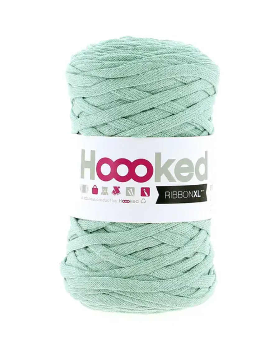 Early Dew -	Ribbon XL Solid - Hoooked Yarn - Garntopia