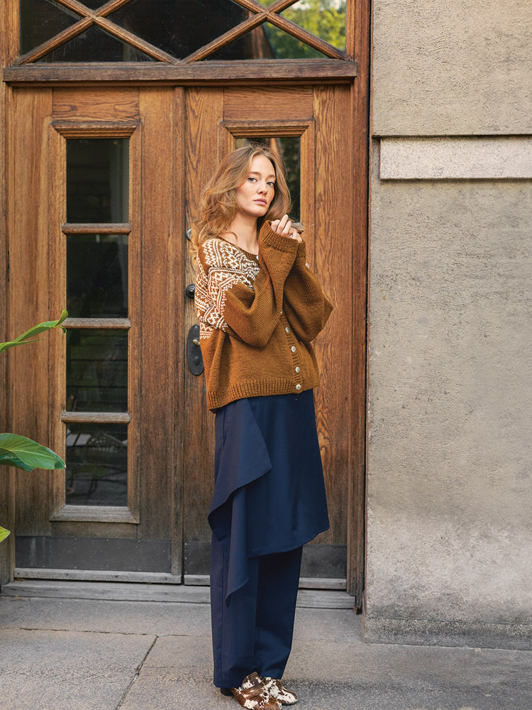 2510 - Norske Ikoner Voksen - NR. 6 SETESDALKOFTE DAME - Sandnes garn - Garntopia