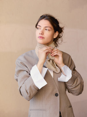 2508 - Cashmere - Nr. 1  Petra Scarf