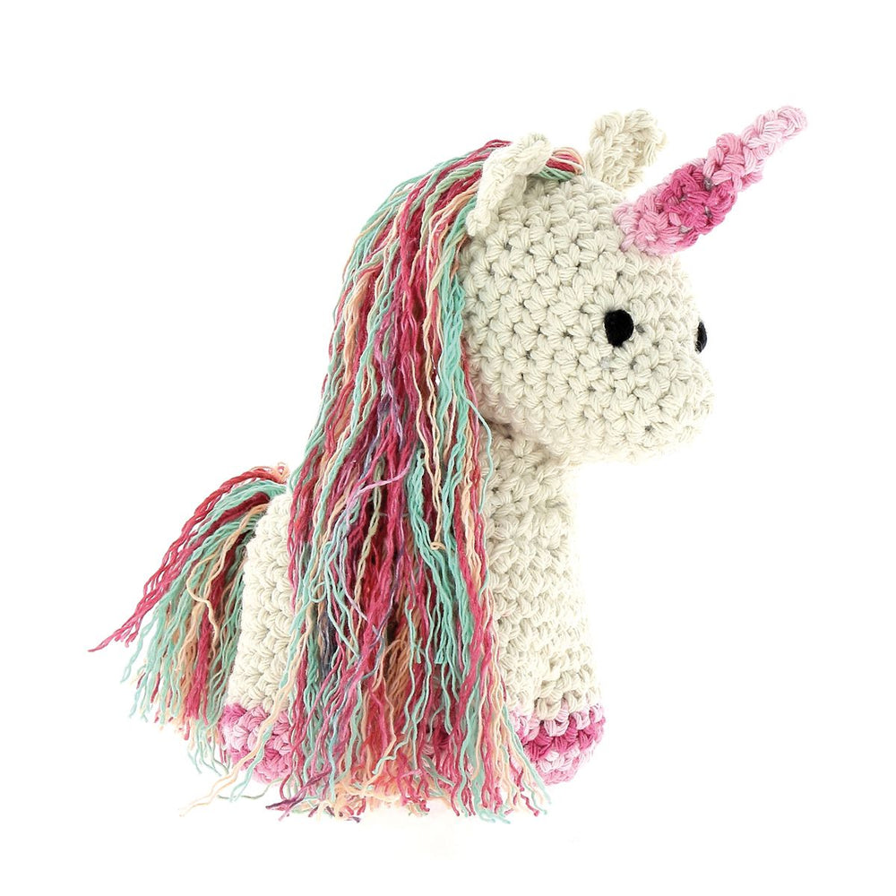DIY Unicorn Nora Heklekit - Hoooked Yarn