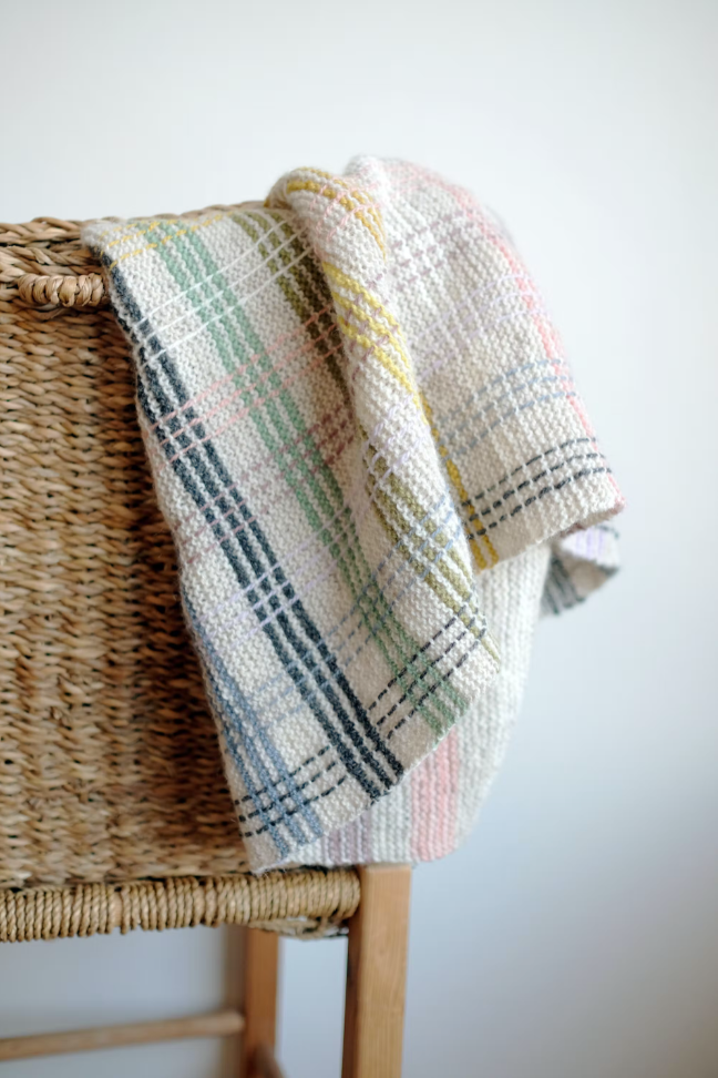 Aftenstrikk babypledd - garnpakke - Rauma Garn - Garntopia