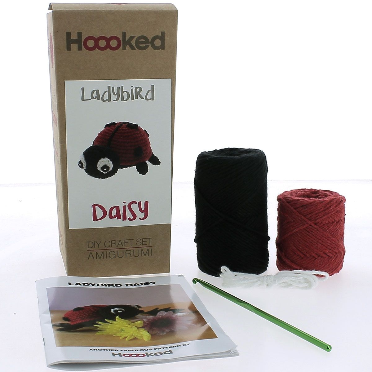 DIY Ladybird Daisy Heklekit - Hoooked Yarn - Hoooked Yarn - Garntopia