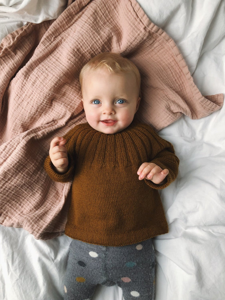 Haralds Trøye - Papir - PetiteKnit - Garntopia