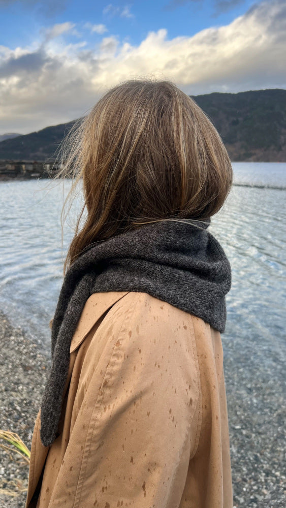 500E Magdalenasjal English - papiroppskrift - Rauma Garn - Garntopia