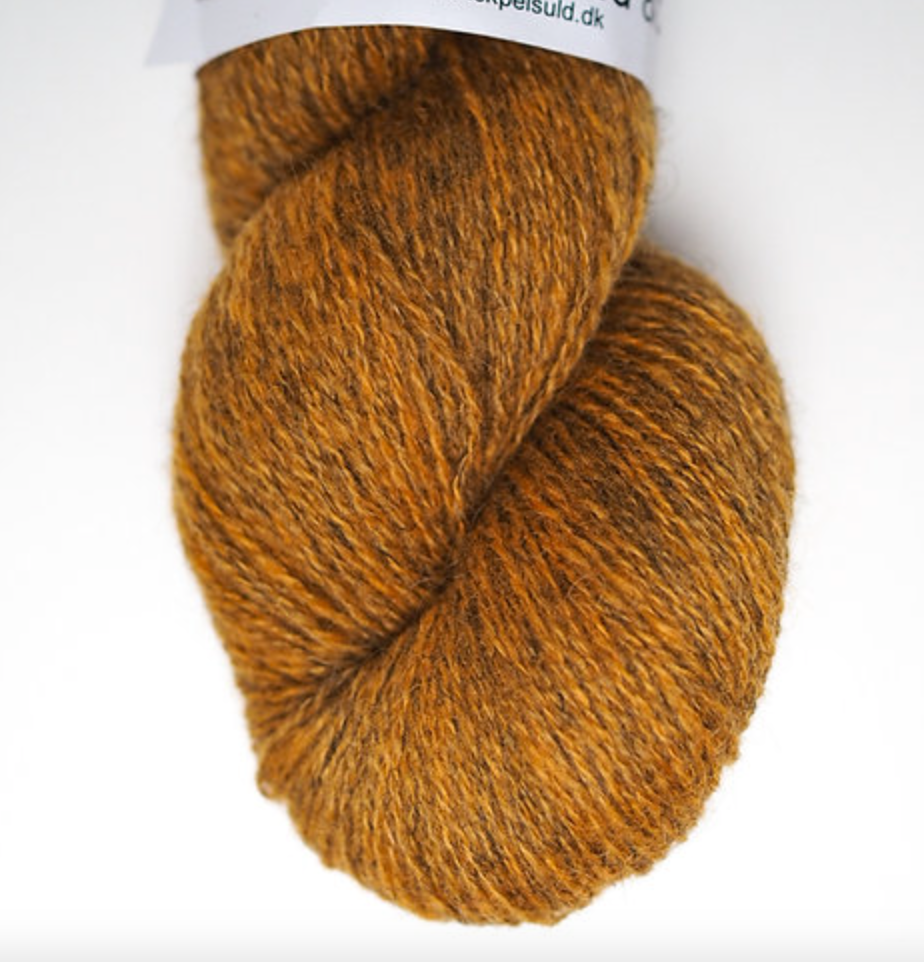 23 Gylden  -  Dansk pelsuld 8/2 - Hjelholt - Garntopia