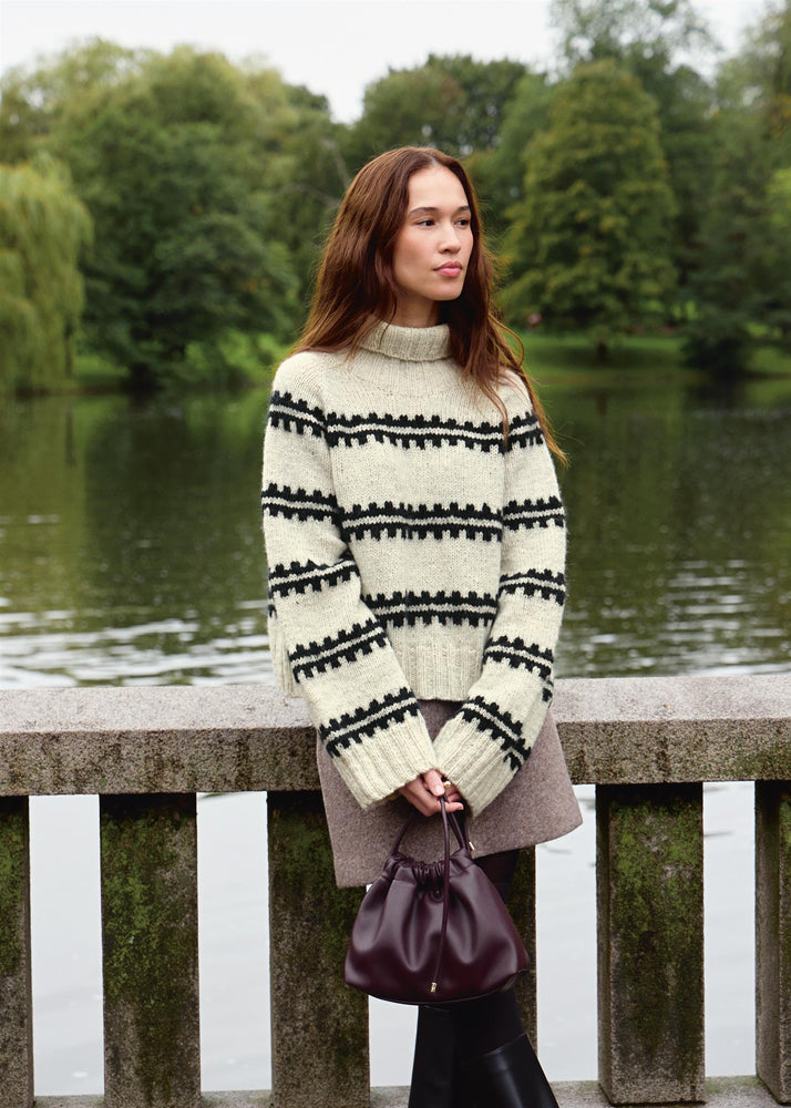 2513 - Atlas - NR 1 RIDGE SWEATER