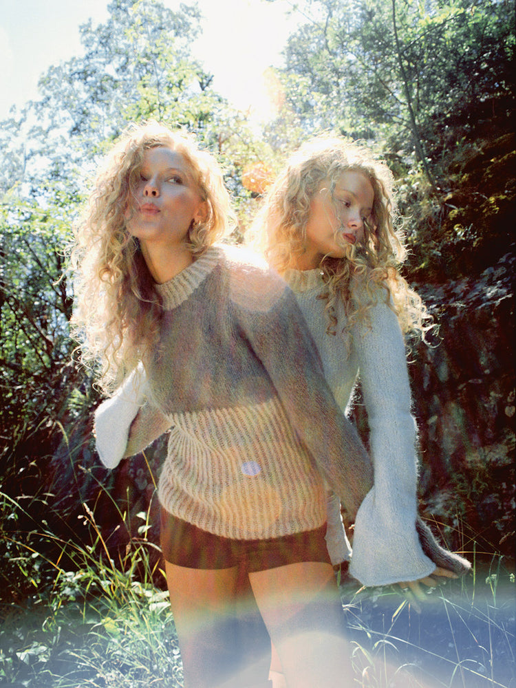 25 - VOLLAN Sweater