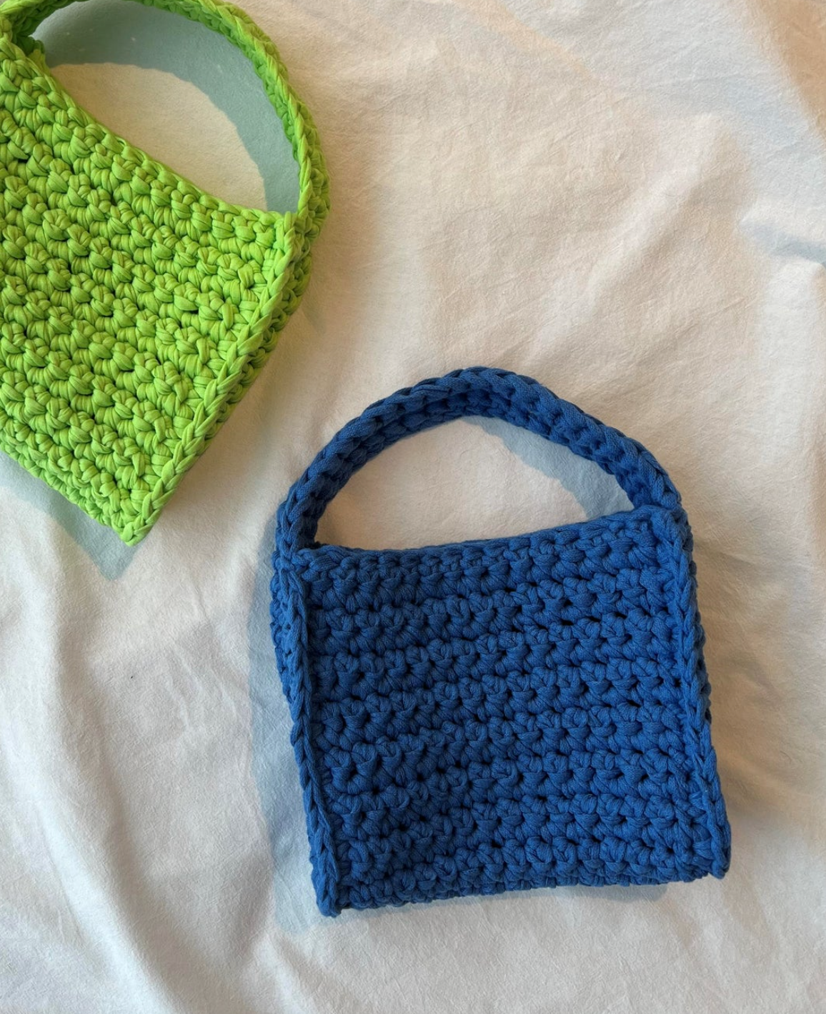 Carrie Mini Bag - Papir - byHildeLundal - Garntopia