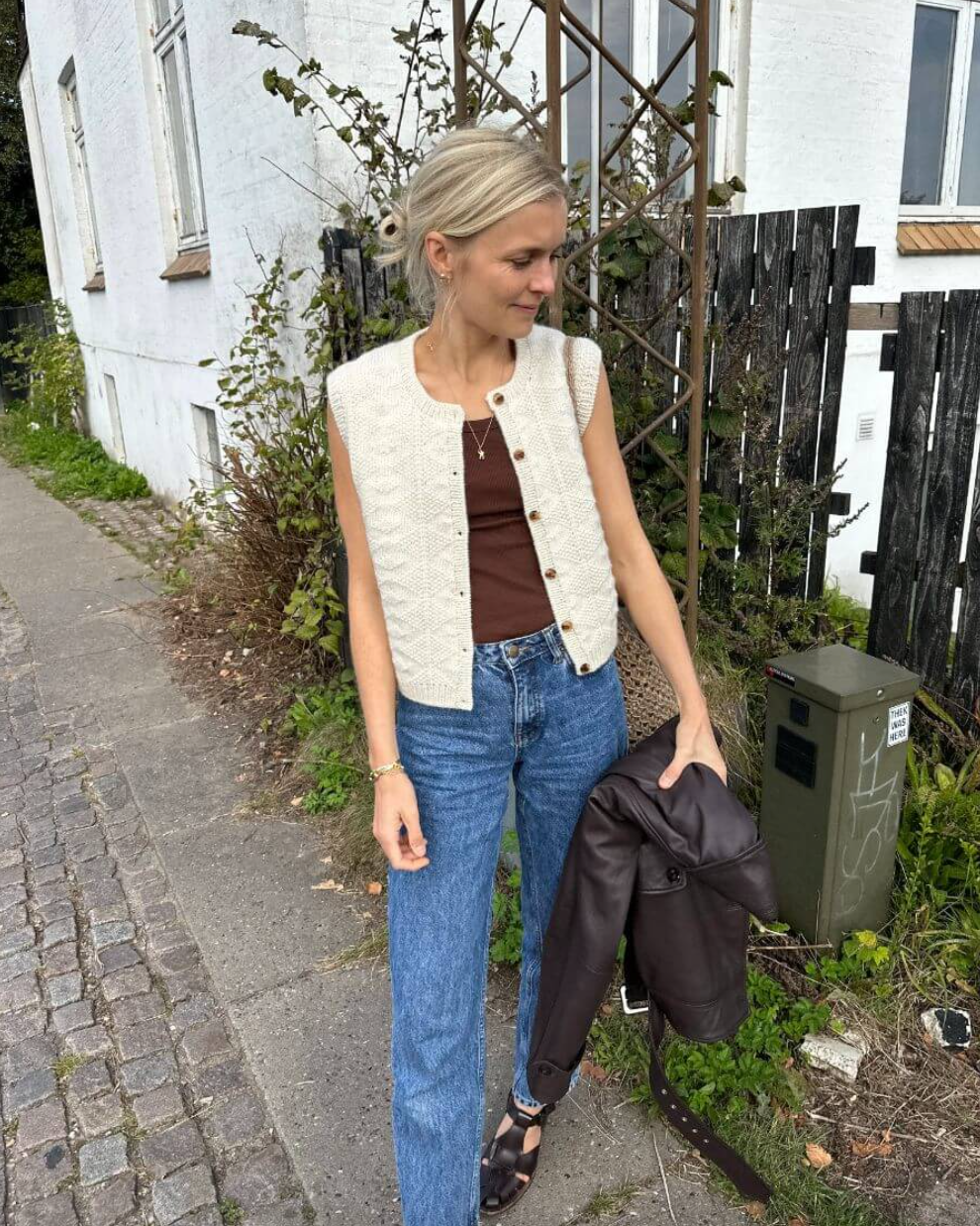 Esther Vest - Papir - PetiteKnit - Garntopia