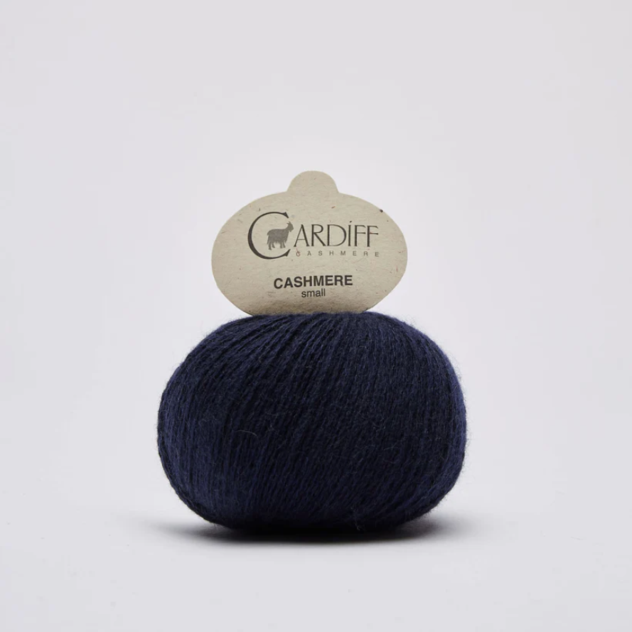 647 Cosmo - Small - Cardiff Cashmere - Garntopia
