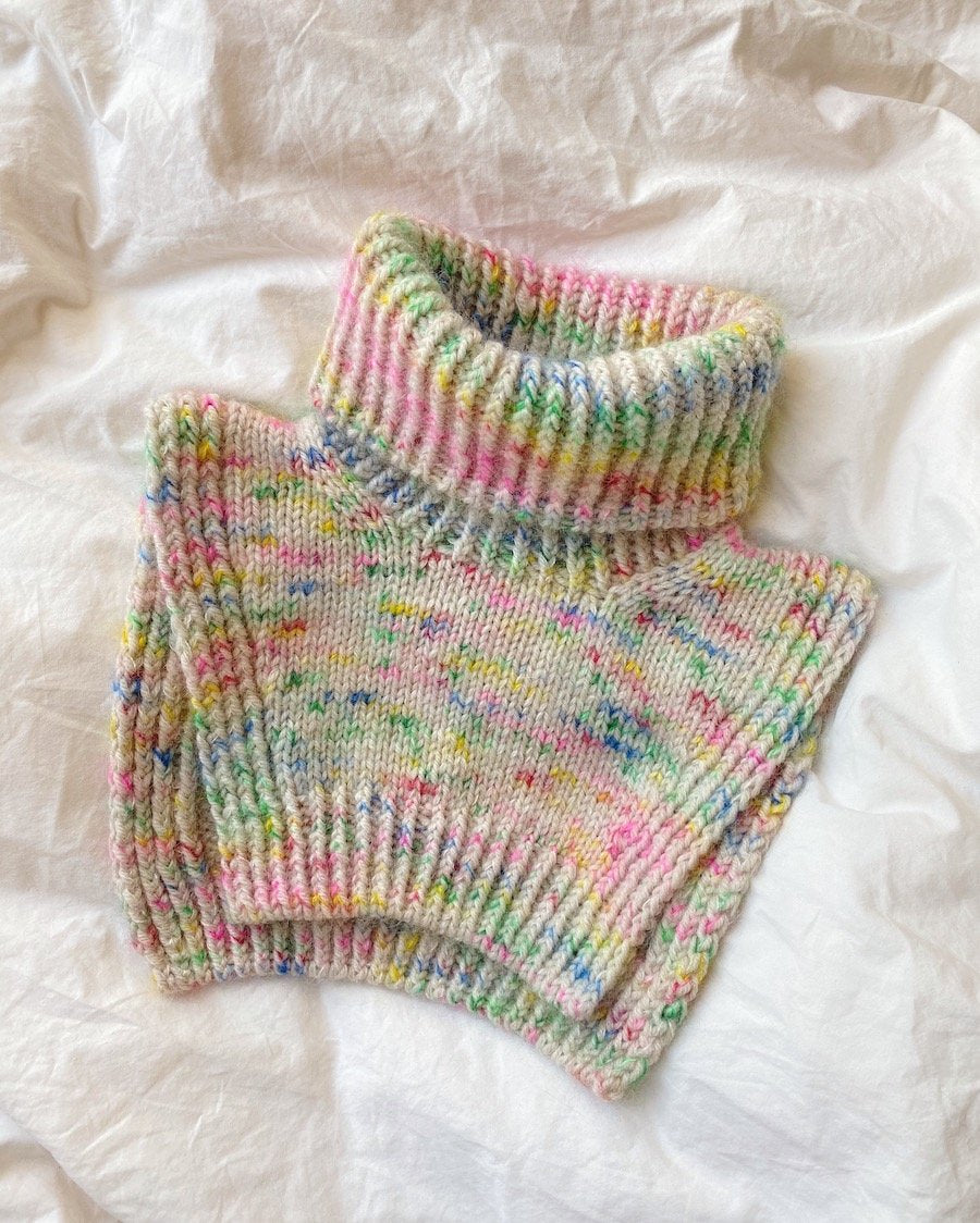 Terrazzo Neck Junior - Papir - PetiteKnit - Garntopia