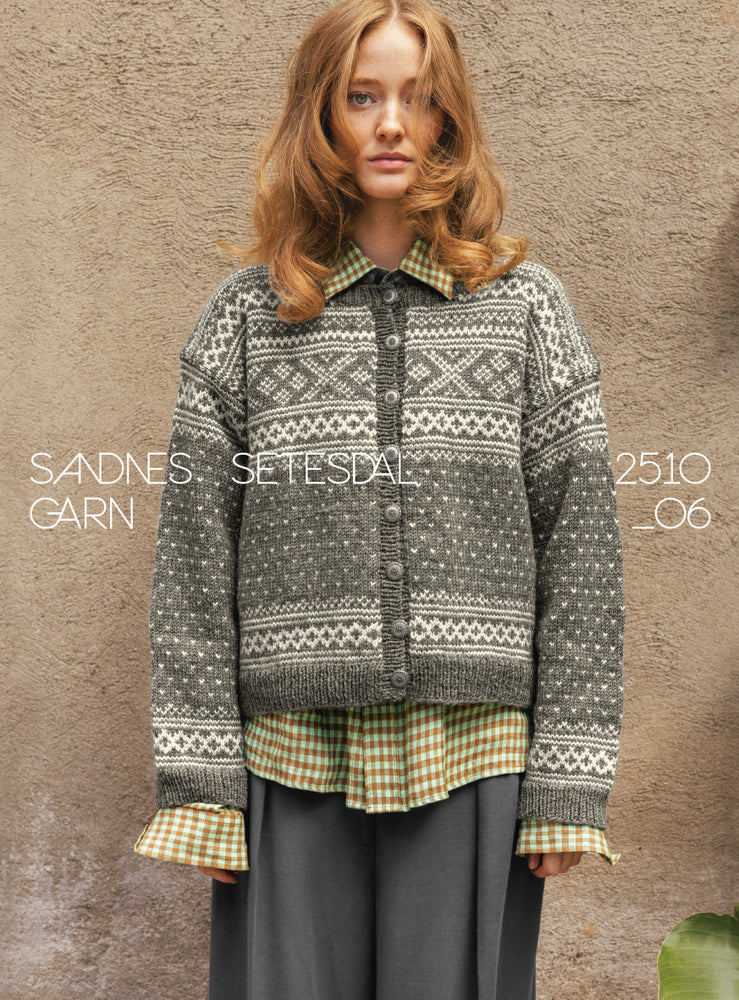 2510 - Norske Ikoner Voksen - NR. 6 SETESDALKOFTE DAME - Sandnes garn - Garntopia