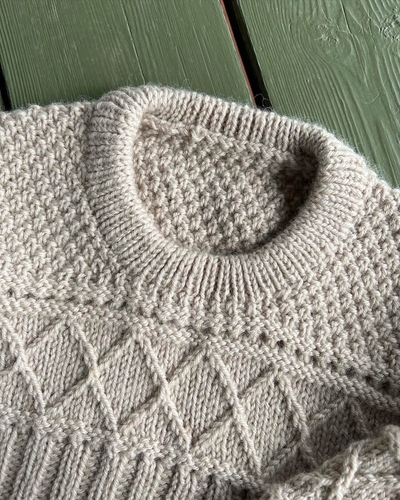Ingrid Sweater Junior - Papir - PetiteKnit - Garntopia