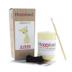 DIY Giraffe Ziggy Popcorn Heklekit - Hoooked Yarn