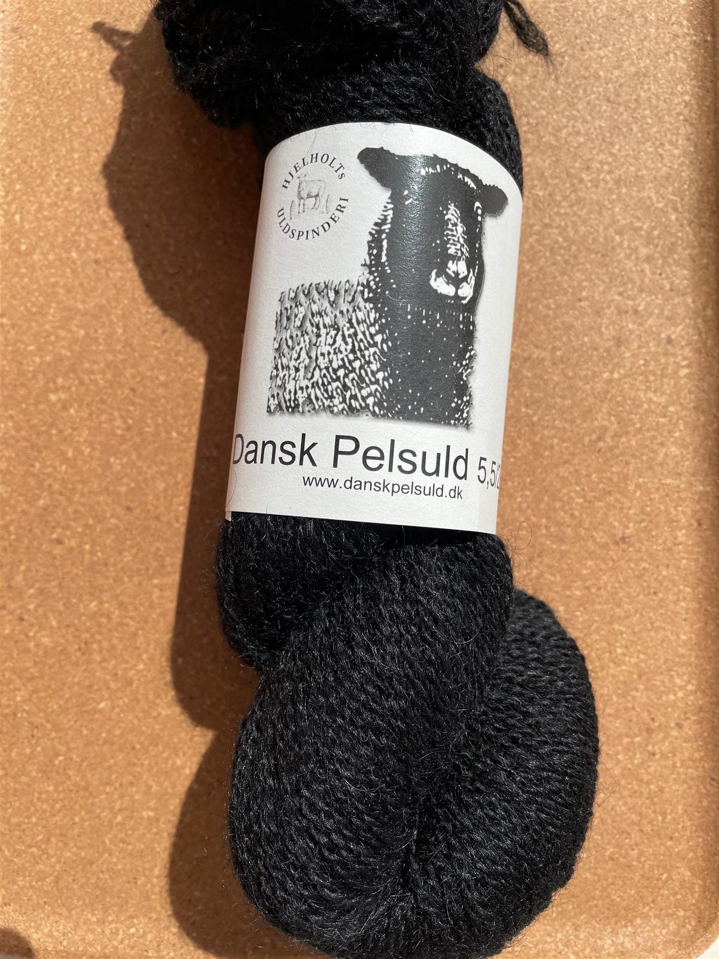 29 Sort - Dansk pelsuld 5,5/2 - Hjelholt - Garntopia