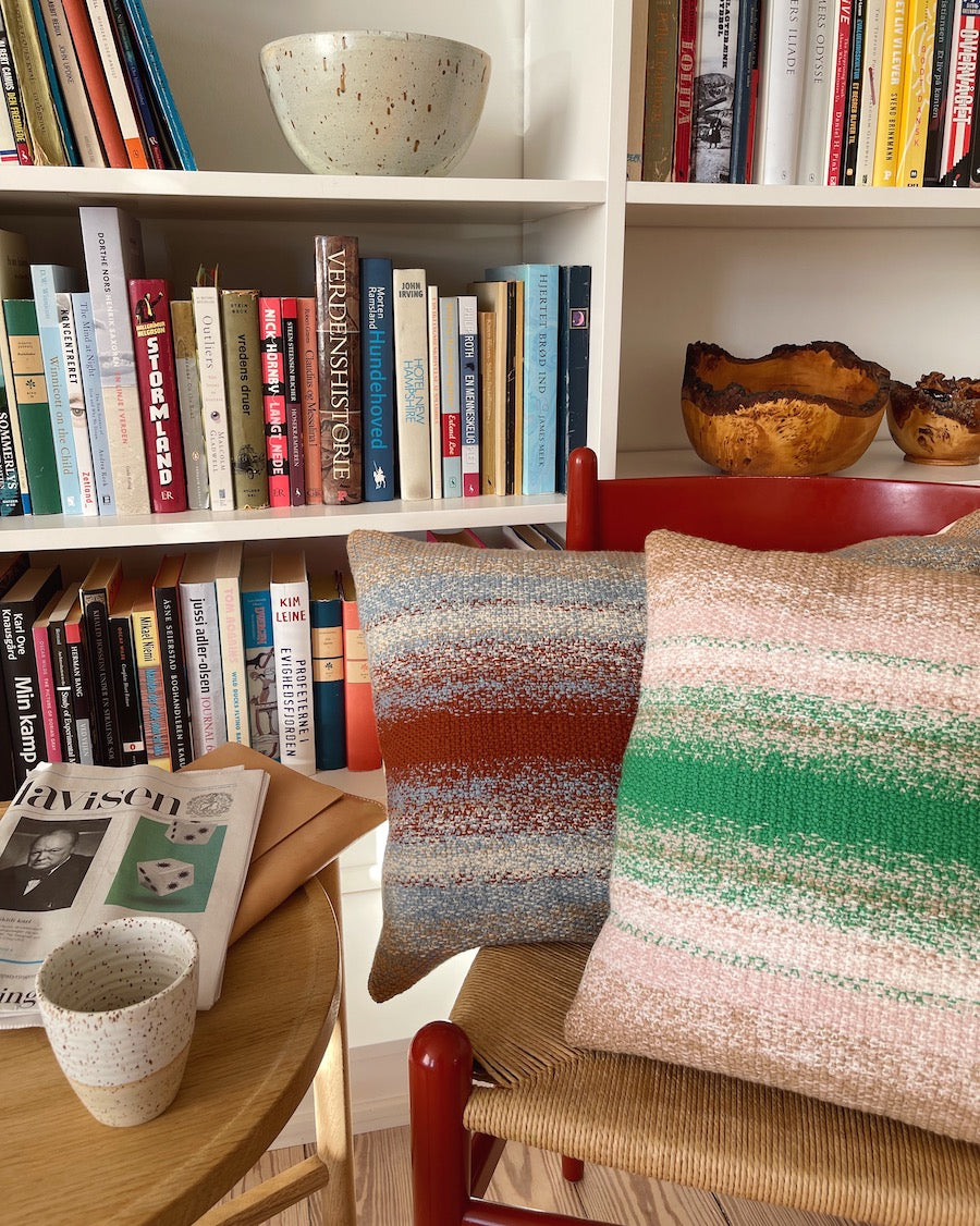 Technicolor Pillow - Papir - PetiteKnit - Garntopia