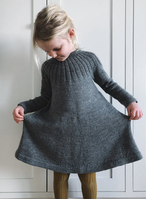 Harald's Dress - Paper