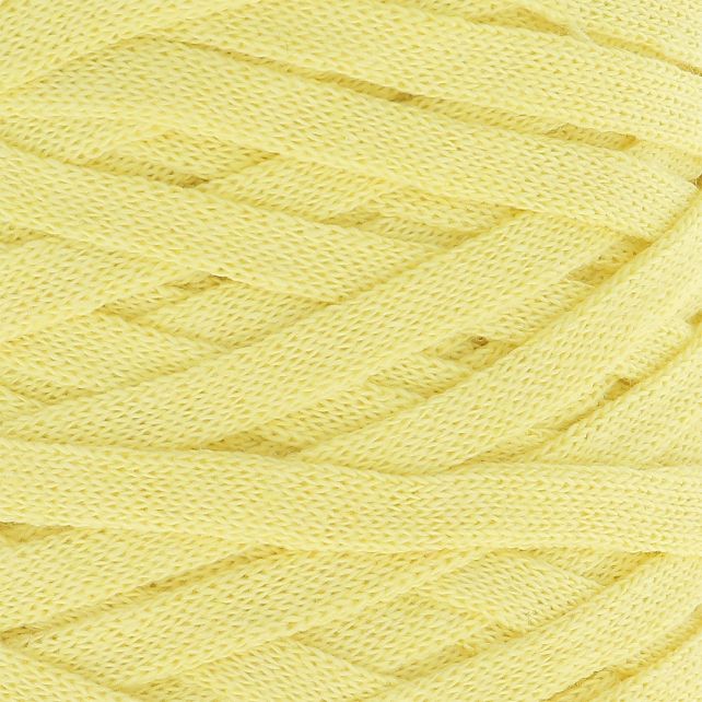 Frosted Yellow -	Ribbon XL Solid - Hoooked Yarn - Garntopia