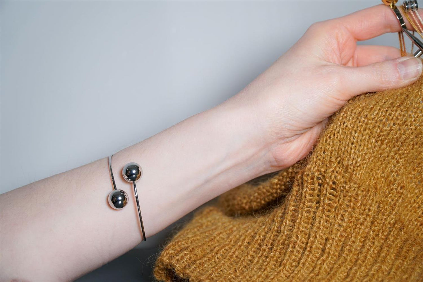 My Pearl Globe - Stitch Holder Bracelet - 1 stk - Silver - SILFA ehf - Garntopia