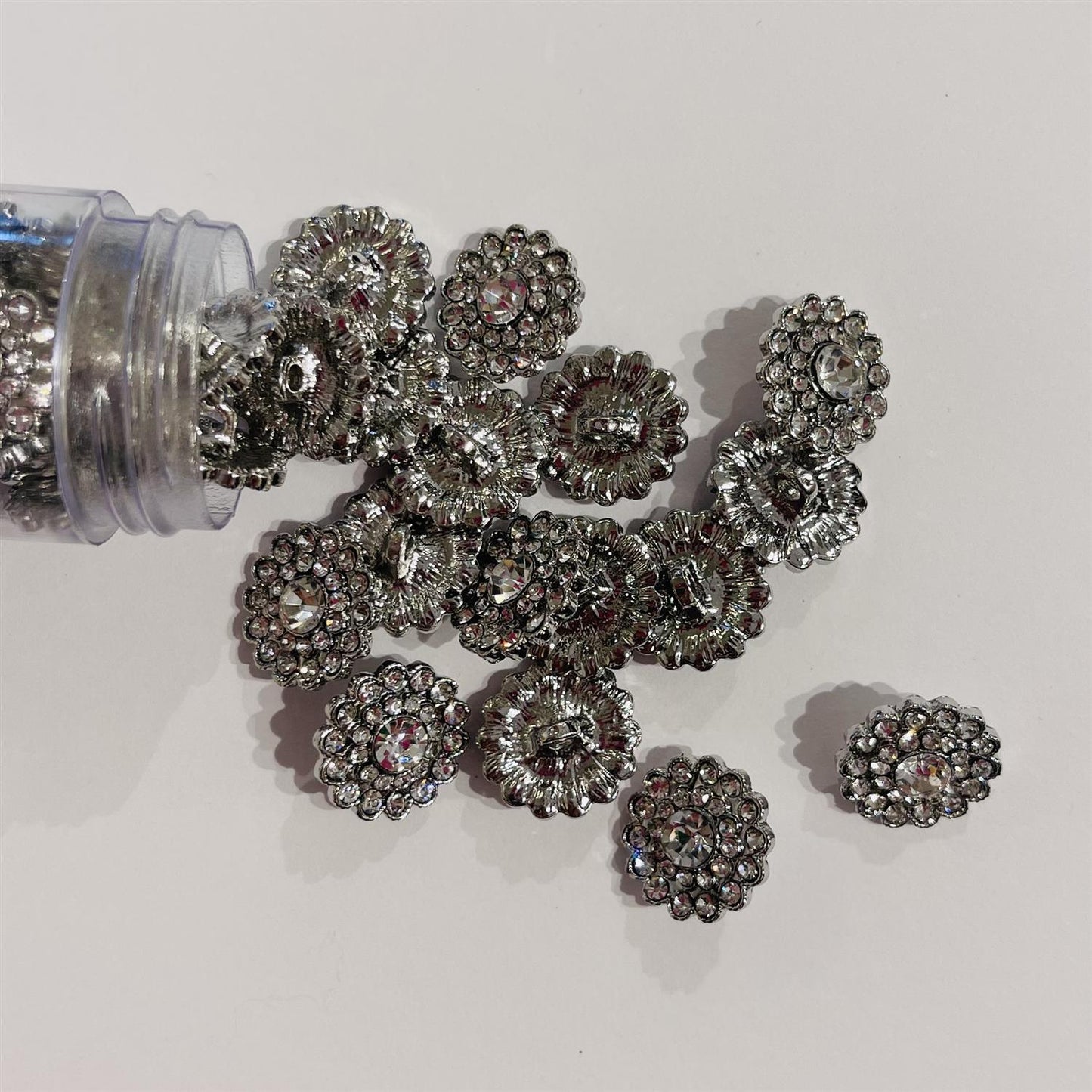 Blingknapp - 15 mm - Villy Jensen - Garntopia