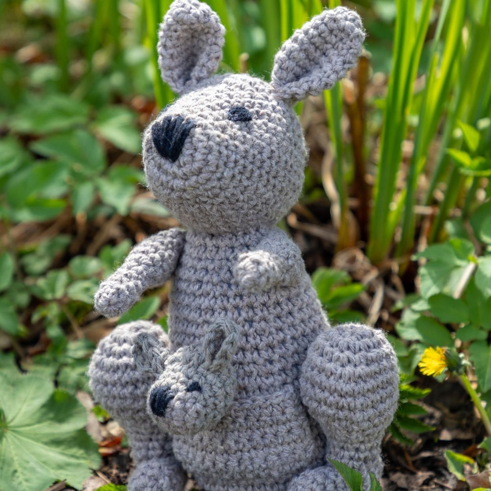 DIY Kangaroo Kayleigh Heklekit - Hoooked Yarn