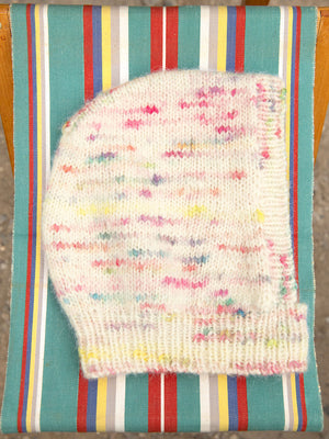 2506 - Mykt til barn - Nr. 3  Hugsy Hood Junior - Sandnes garn - Garntopia