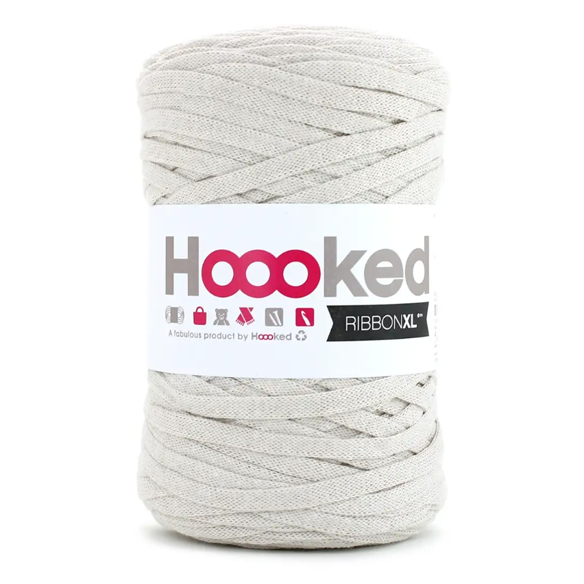 Sandy Ecru -	Ribbon XL Solid - Hoooked Yarn - Garntopia