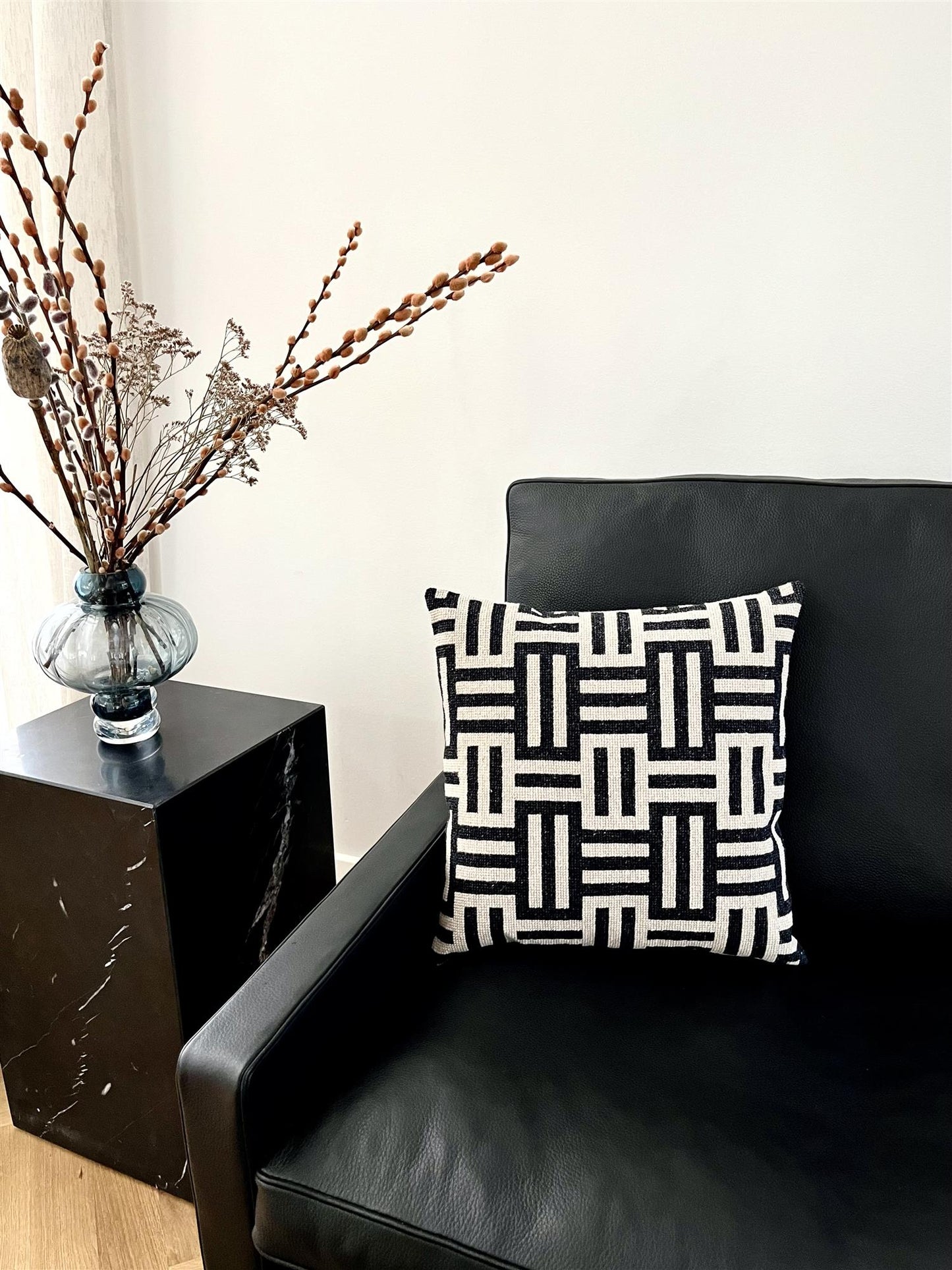 2032-1 Labyrint  - pute 39x39 cm - PompStitch - Garntopia