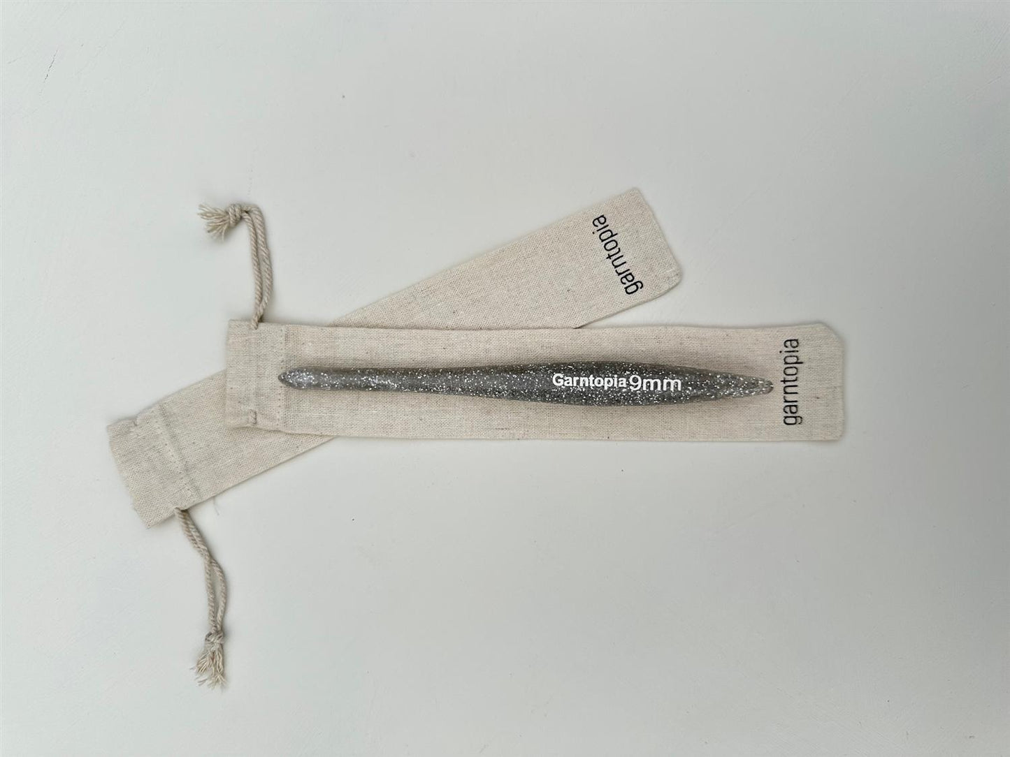 Heklenål Resin Sølv-  9 mm - Garntopia - Garntopia