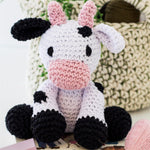 DIY Cow Kirby Heklekit - Hoooked Yarn