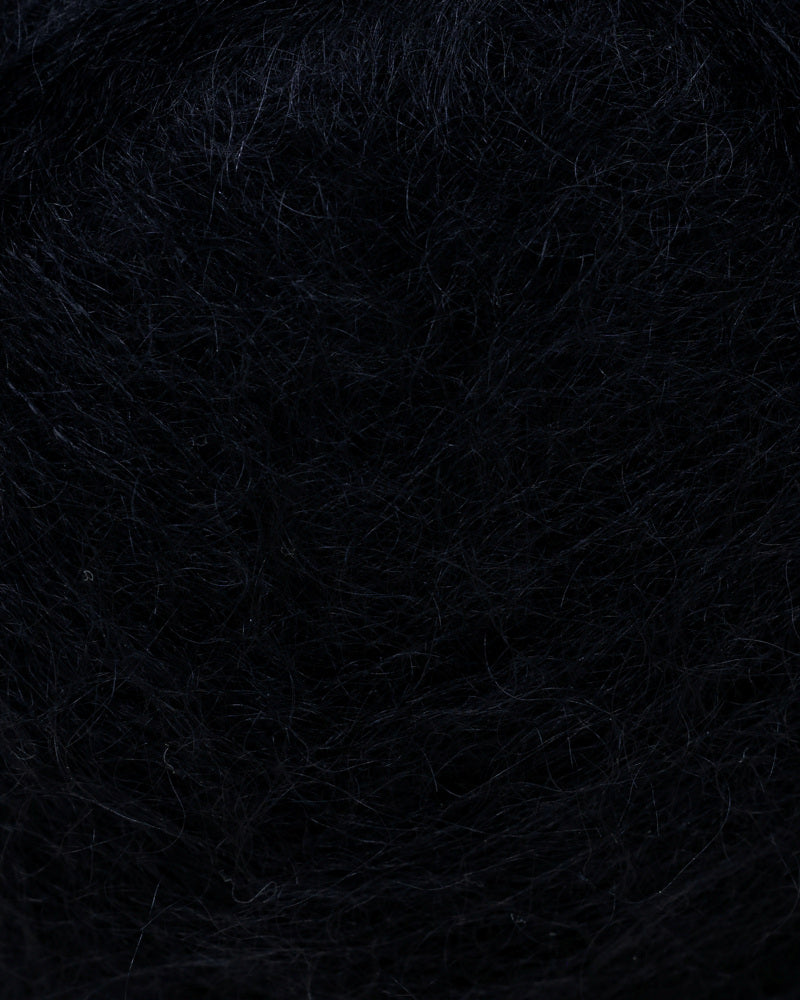 081 Svart -	Plum