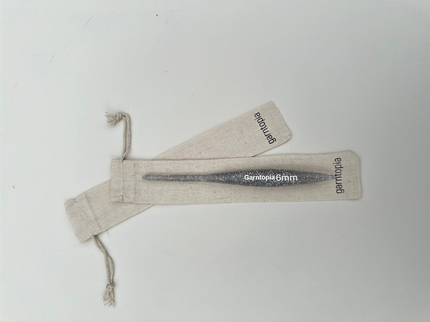 Heklenål Resin Sølv-  6 mm - Garntopia - Garntopia