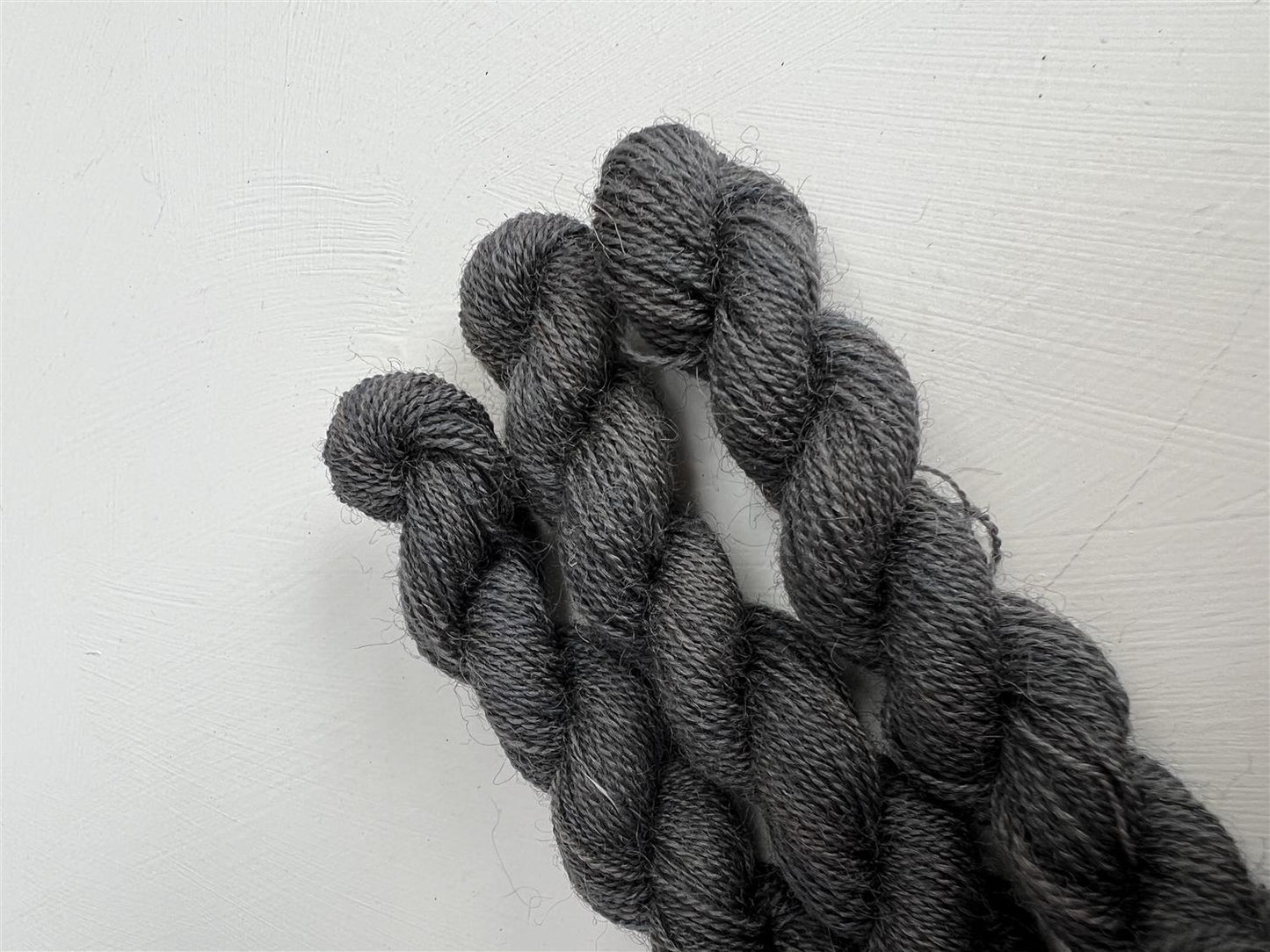 B4 Stålgrå - No. 2 - Broderigarn - G-Uld - Garntopia