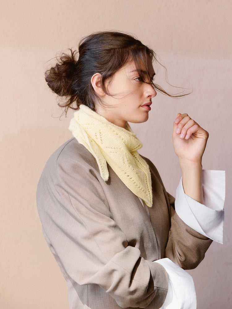 2508 - Cashmere - Nr. 1  Petra Scarf