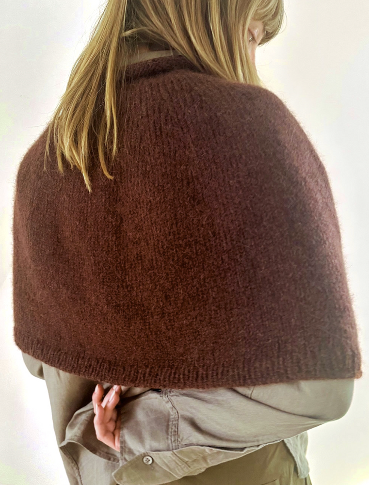 Le Knit - Plain Yoke Poncho - Papir - Lene Holme Samsøe - Garntopia