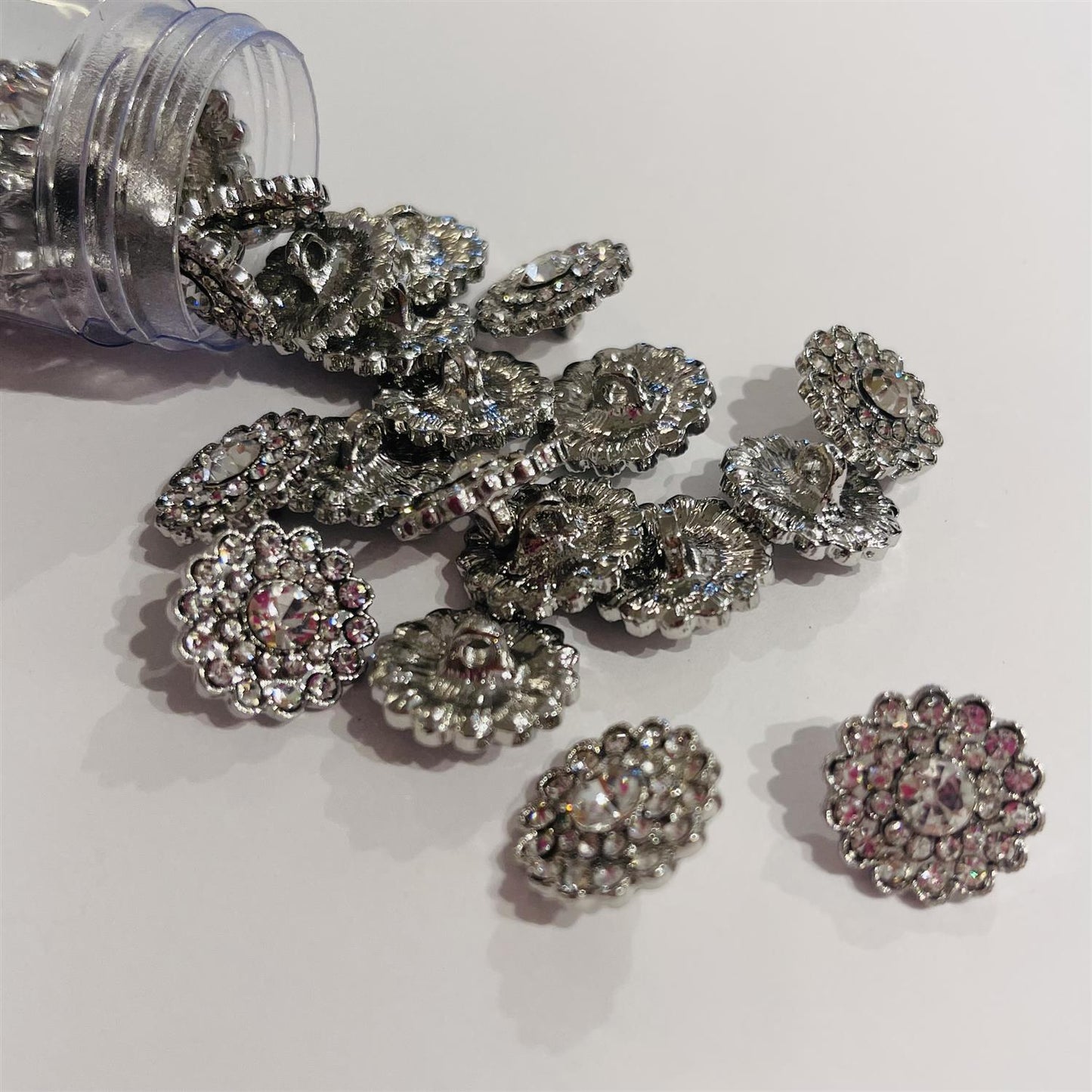 Blingknapp - 15 mm - Villy Jensen - Garntopia