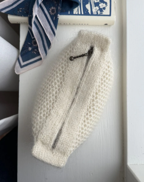 Honey Clutch - Papir - PetiteKnit - Garntopia