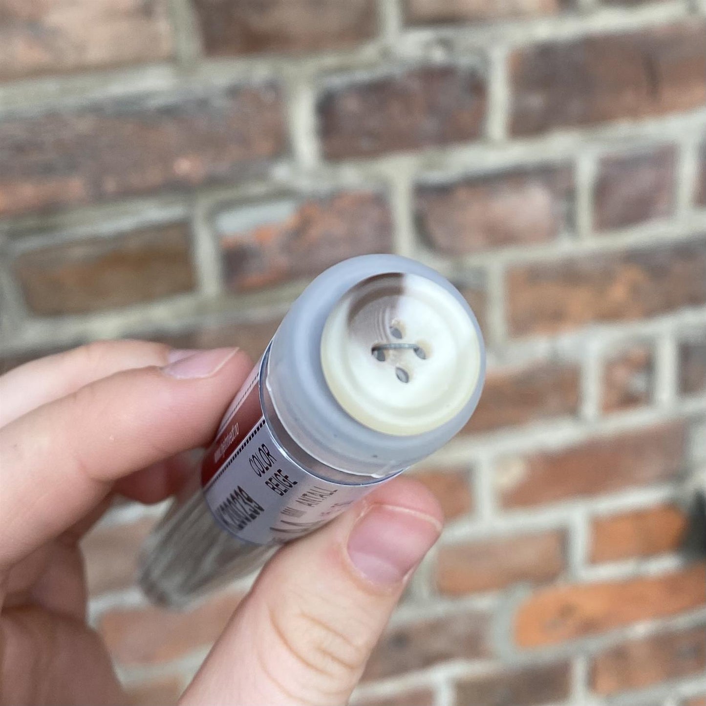 Tortoise knapper, beigemelert - 15 mm - Hjelmtvedt - Garntopia