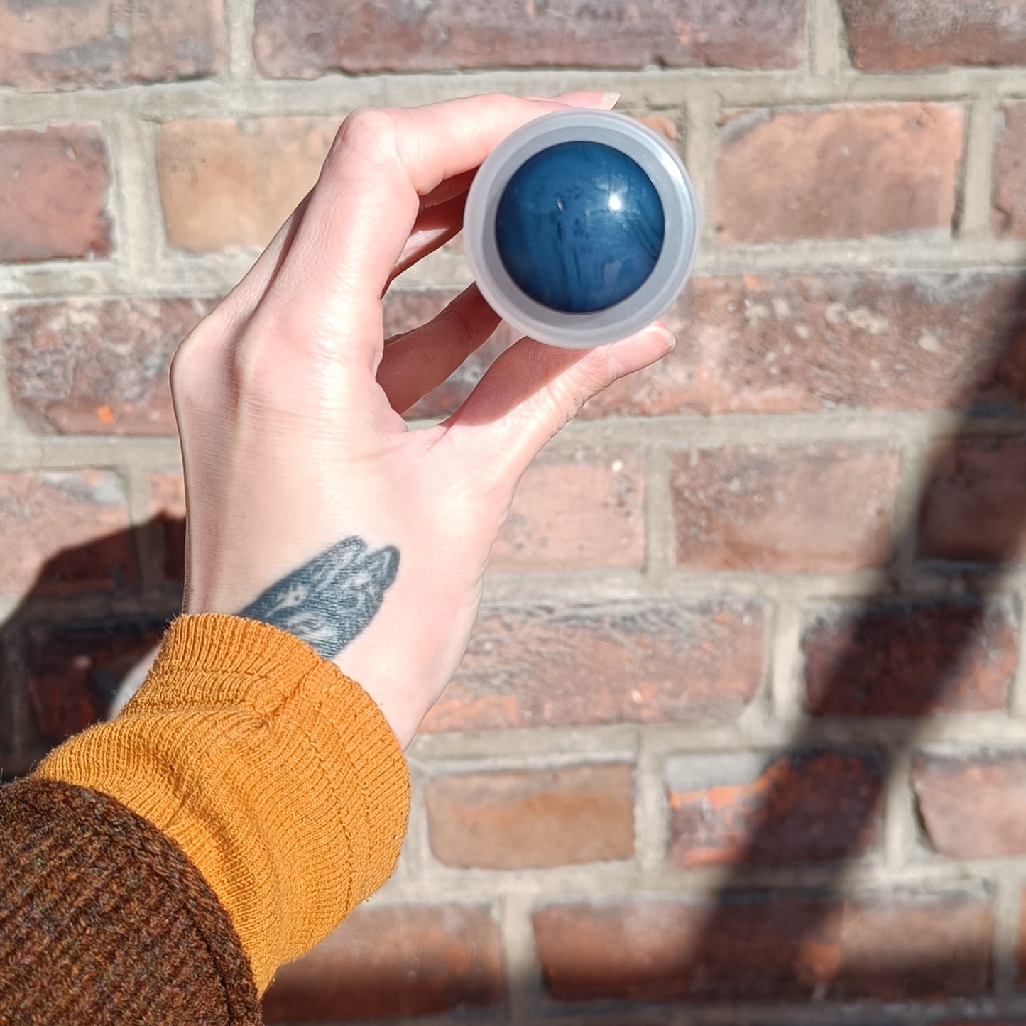 Stor Plastknapp  Mørkeblå - 25 mm - Villy Jensen - Garntopia