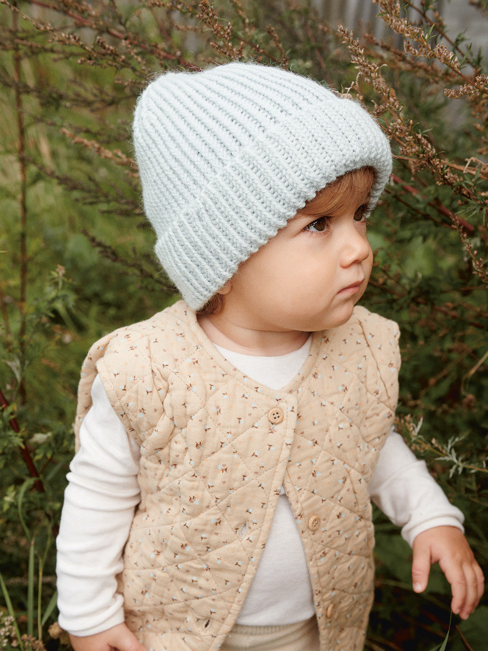 2413 - Myk start - Nr. 8  Beanie baby - Sandnes garn - Garntopia