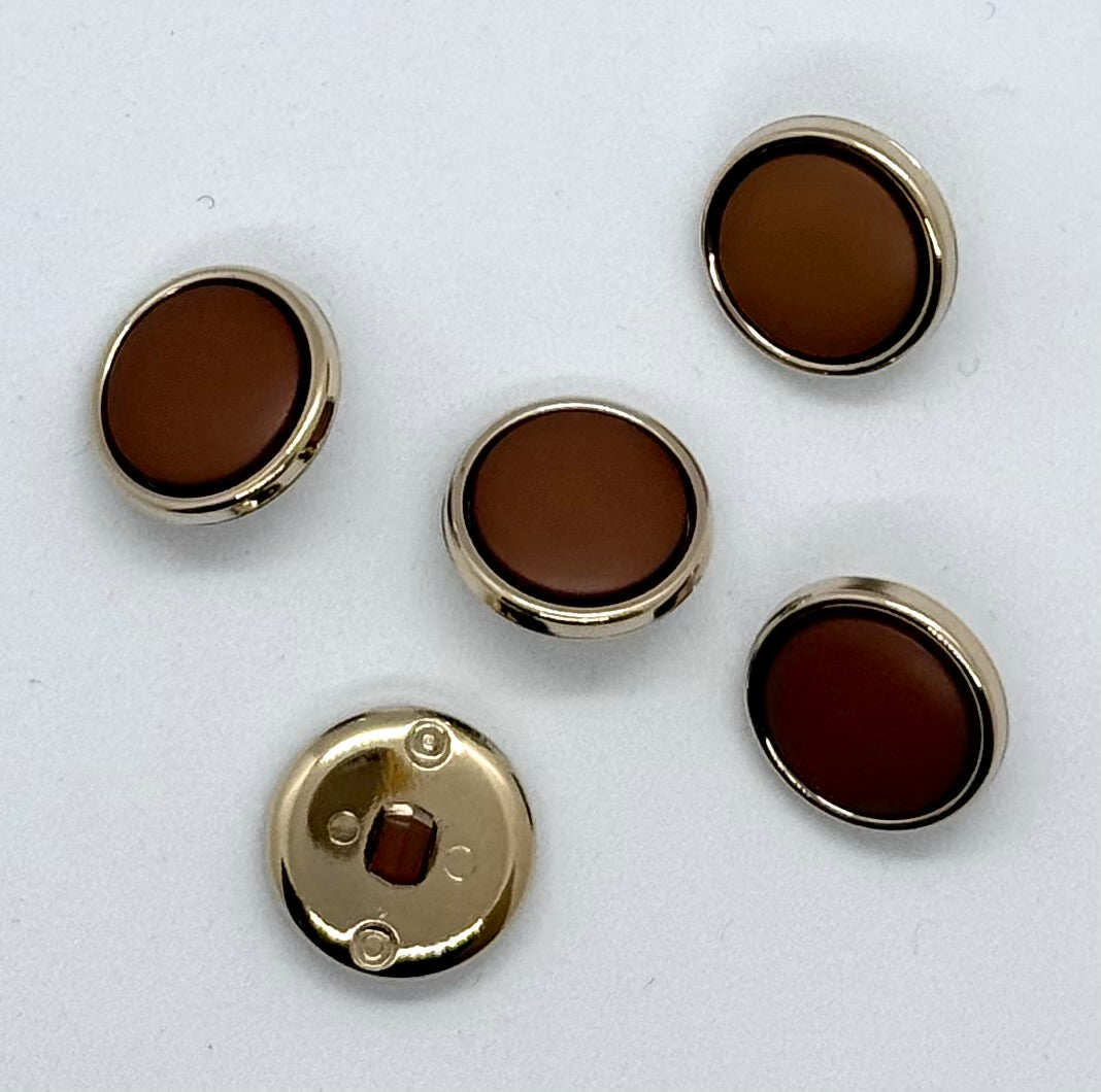 Nylonknapp, brun med gullkant - Matt - 18 mm - NEWOLD COMPANY - Garntopia