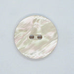 Plastknapp Perlemor Look - Lys - 33,5 mm - Villy Jensen - Garntopia