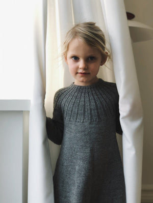 Harald's Dress - Paper