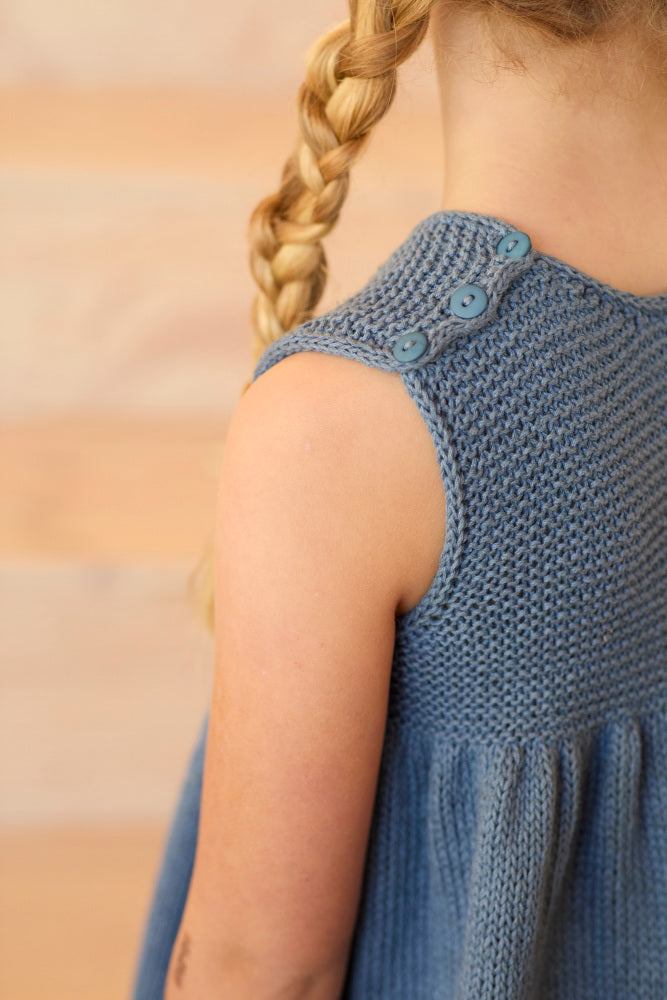 517 Borghildkjole - papiroppskrift - Rauma Garn - Garntopia