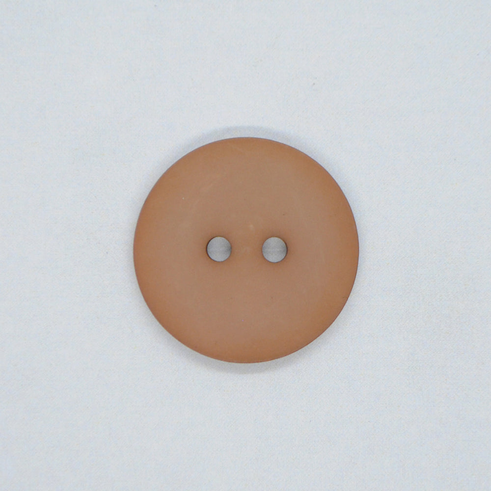 Plastknapp 2 hull - Mokka - 22 mm - Villy Jensen - Garntopia